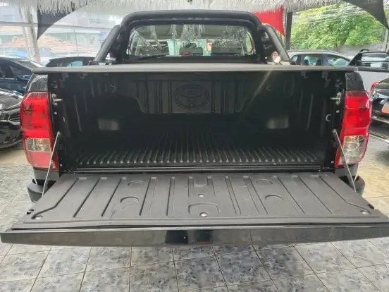 TOYOTA-HILUX-2017