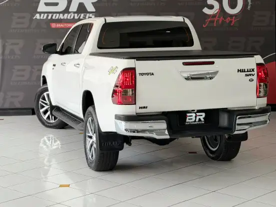 TOYOTA-HILUX-2.7 SRV 4X4 CD 16V FLEX 4P AUTOMÁTICO TOYOTA-HILUX-2020