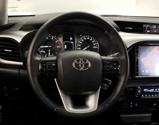 TOYOTA-HILUX-2024