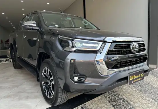 TOYOTA-HILUX-2022