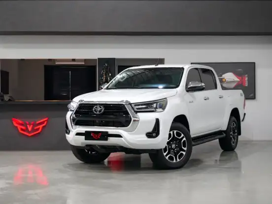 TOYOTA-HILUX-2025