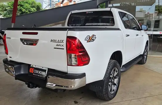 TOYOTA-HILUX-2018