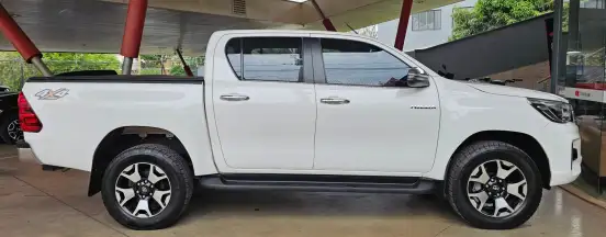 TOYOTA-HILUX-2018