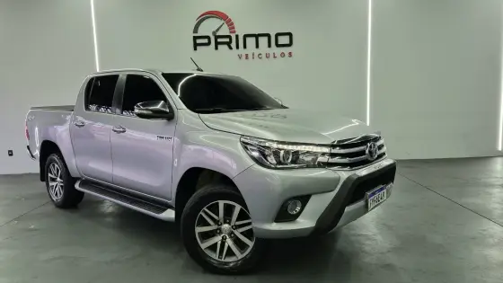 TOYOTA HILUX 2.8 SRX 4X4 CD 16V DIESEL 4P AUTOMÁTICO