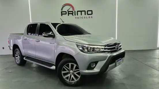 TOYOTA-HILUX-2017