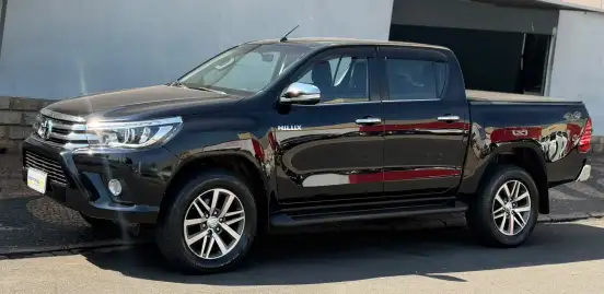 TOYOTA-HILUX-2016