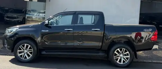 TOYOTA-HILUX-2016