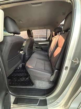 TOYOTA-HILUX-2.7 SR 4X2 CD 16V FLEX 4P AUTOMÁTICO TOYOTA-HILUX-2019