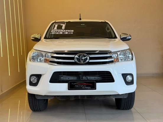 TOYOTA-HILUX-2017
