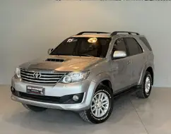 TOYOTA HILUX 2.7 SRV 4X4 CD 16V FLEX 4P AUTOMÁTICO TOYOTA HILUX 2.7 SRV 4X4 CD 16V FLEX 4P AUTOMÁTICO