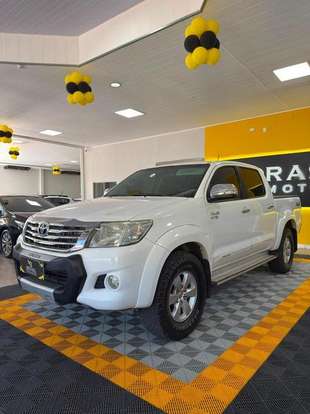 TOYOTA-HILUX-2013