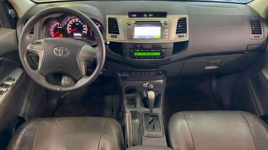 TOYOTA-HILUX-2013