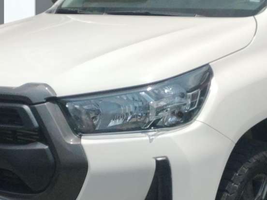 TOYOTA-HILUX-2025