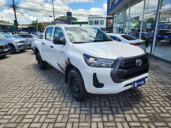 TOYOTA-HILUX-2.8 D-4D TURBO DIESEL CD POWER PACK 4X4 AUTOMÁTICO TOYOTA-HILUX-2025