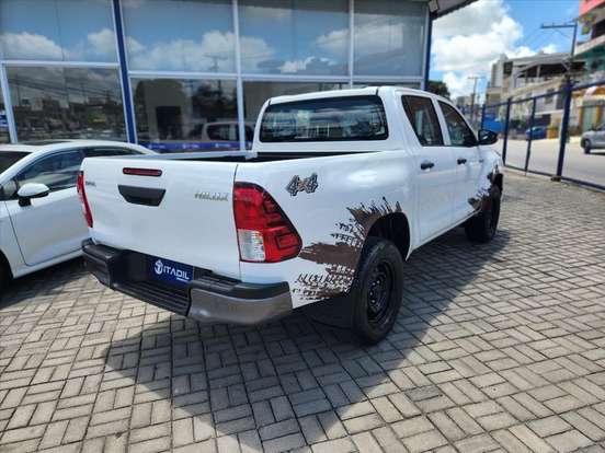 TOYOTA-HILUX-2.8 D-4D TURBO DIESEL CD POWER PACK 4X4 AUTOMÁTICO TOYOTA-HILUX-2025