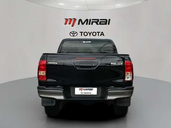 TOYOTA-HILUX-2025