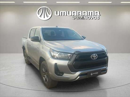 TOYOTA-HILUX-2023