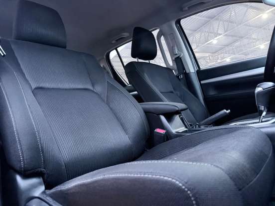 TOYOTA-HILUX-2024