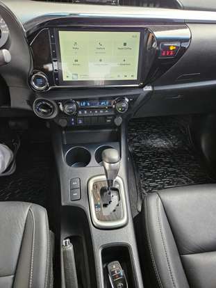 TOYOTA-HILUX-2025