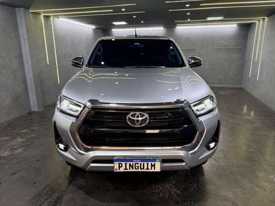 TOYOTA-HILUX-2.8 D-4D TURBO DIESEL CD SRV 4X4 AUTOMÁTICO TOYOTA-HILUX-2024