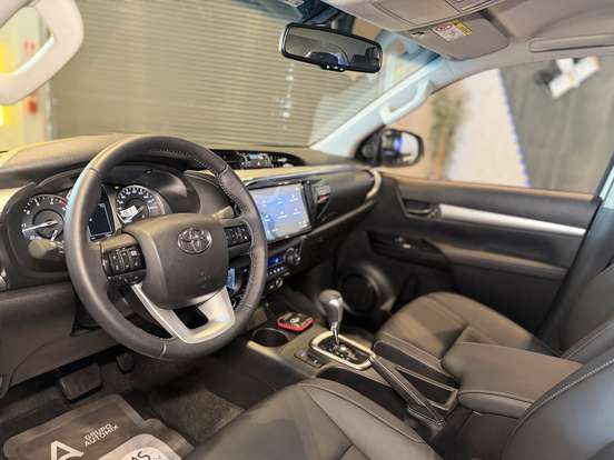TOYOTA-HILUX-2.8 D-4D TURBO DIESEL CD SRV 4X4 AUTOMÁTICO TOYOTA-HILUX-2026