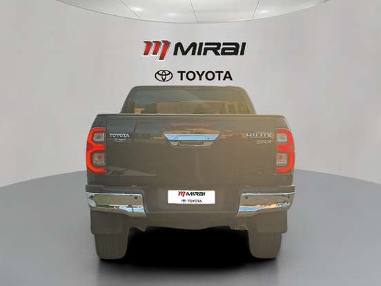 TOYOTA-HILUX-2.8 D-4D TURBO DIESEL CD SRX 4X4 AUTOMÁTICO TOYOTA-HILUX-2022