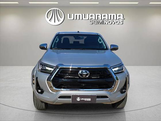 TOYOTA HILUX 2.8 D-4D TURBO DIESEL CD SRX 4X4 AUTOMÁTICO