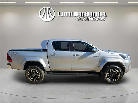 TOYOTA-HILUX-2026