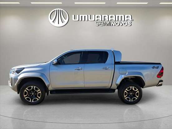 TOYOTA-HILUX-2026