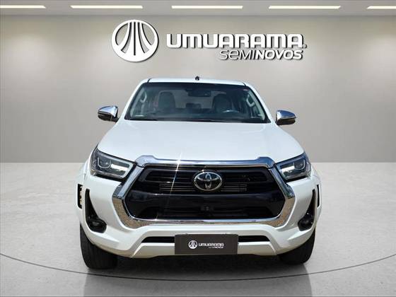 TOYOTA HILUX 2.8 D-4D TURBO DIESEL CD SRX 4X4 AUTOMÁTICO
