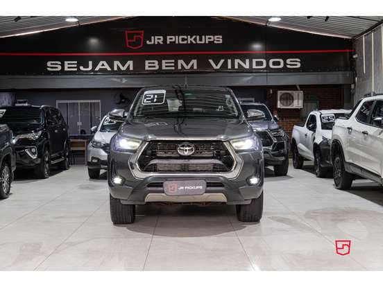 TOYOTA-HILUX-2.8 D-4D TURBO DIESEL CD SRX 4X4 AUTOMÁTICO TOYOTA-HILUX-2020