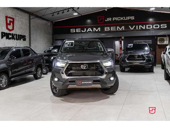 TOYOTA-HILUX-2.8 D-4D TURBO DIESEL CD SRX 4X4 AUTOMÁTICO TOYOTA-HILUX-2020