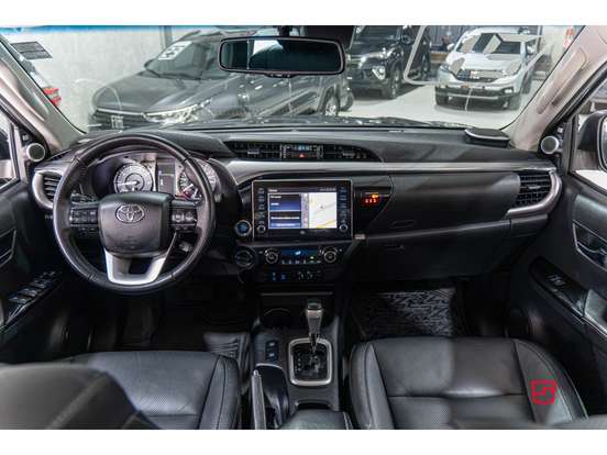 TOYOTA-HILUX-2020