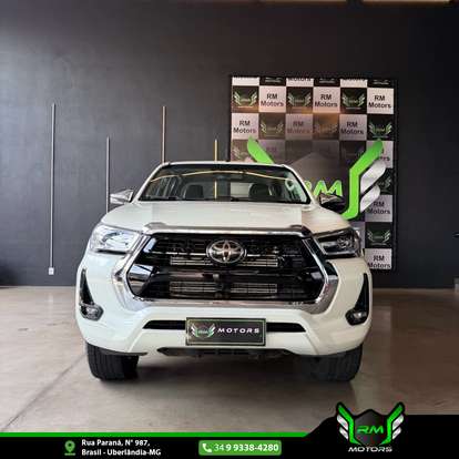 TOYOTA-HILUX-2.8 D-4D TURBO DIESEL CD SRX 4X4 AUTOMÁTICO TOYOTA-HILUX-2021