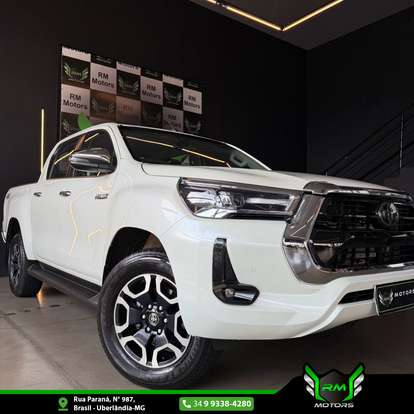 TOYOTA-HILUX-2.8 D-4D TURBO DIESEL CD SRX 4X4 AUTOMÁTICO TOYOTA-HILUX-2021