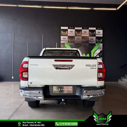 TOYOTA-HILUX-2.8 D-4D TURBO DIESEL CD SRX 4X4 AUTOMÁTICO TOYOTA-HILUX-2021