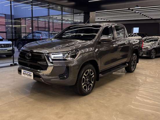 TOYOTA-HILUX-2.8 D-4D TURBO DIESEL CD SRX LIMITED 4X4 AUTOMÁTICO TOYOTA-HILUX-2023