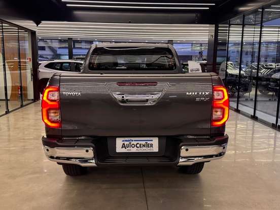 TOYOTA-HILUX-2.8 D-4D TURBO DIESEL CD SRX LIMITED 4X4 AUTOMÁTICO TOYOTA-HILUX-2023
