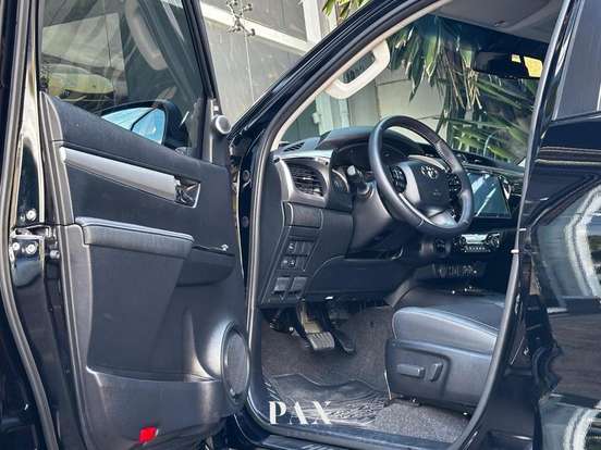 TOYOTA-HILUX-2.8 D-4D TURBO DIESEL CD SRX PLUS 4X4 AUTOMÁTICO TOYOTA-HILUX-2026