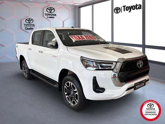 TOYOTA-HILUX-2026