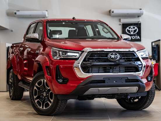 TOYOTA-HILUX-2.8 D-4D TURBO DIESEL CD SRX PLUS 4X4 AUTOMÁTICO TOYOTA-HILUX-2026