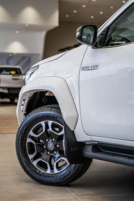TOYOTA-HILUX-2026