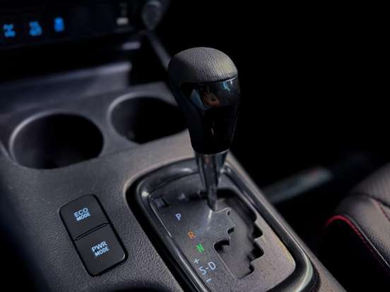 TOYOTA-HILUX-2.8 GR SPORT 4X4 CD 16V DIESEL 4P AUTOMÁTICO TOYOTA-HILUX-2019