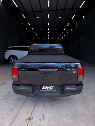 TOYOTA-HILUX-2019