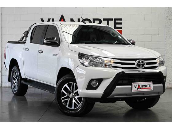 TOYOTA HILUX 2.8 POWER PACK 4X4 CD 16V DIESEL 4P MANUAL