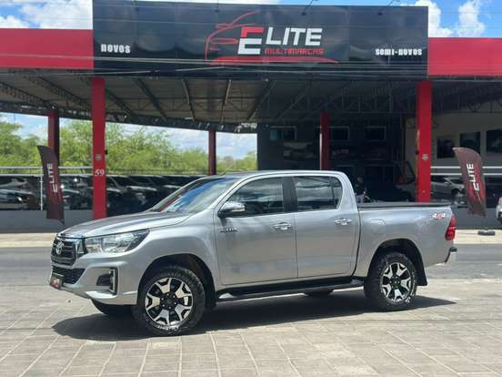 TOYOTA-HILUX-2.8 SRV 4X4 CD 16V DIESEL 4P AUTOMÁTICO TOYOTA-HILUX-2017