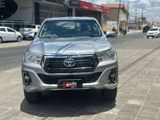 TOYOTA-HILUX-2.8 SRV 4X4 CD 16V DIESEL 4P AUTOMÁTICO TOYOTA-HILUX-2017