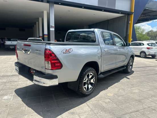 TOYOTA-HILUX-2.8 SRV 4X4 CD 16V DIESEL 4P AUTOMÁTICO TOYOTA-HILUX-2017