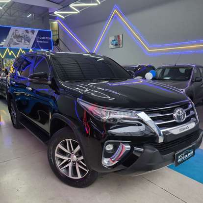 TOYOTA-HILUX-2.8 SRX 4X4 CD 16V DIESEL 4P AUTOMÁTICO TOYOTA-HILUX-2018