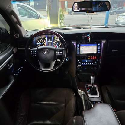 TOYOTA-HILUX-2018